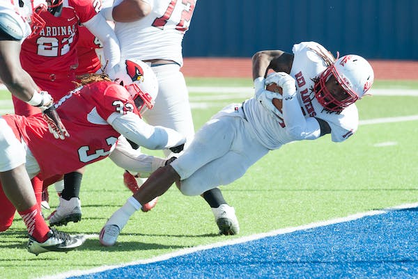 jnb8wT.Football6